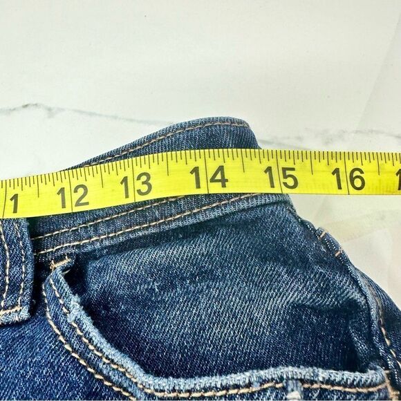 Hollister Curvy Ultra High-rise Mom Shorts- Size 9 - Picture 9 of 13